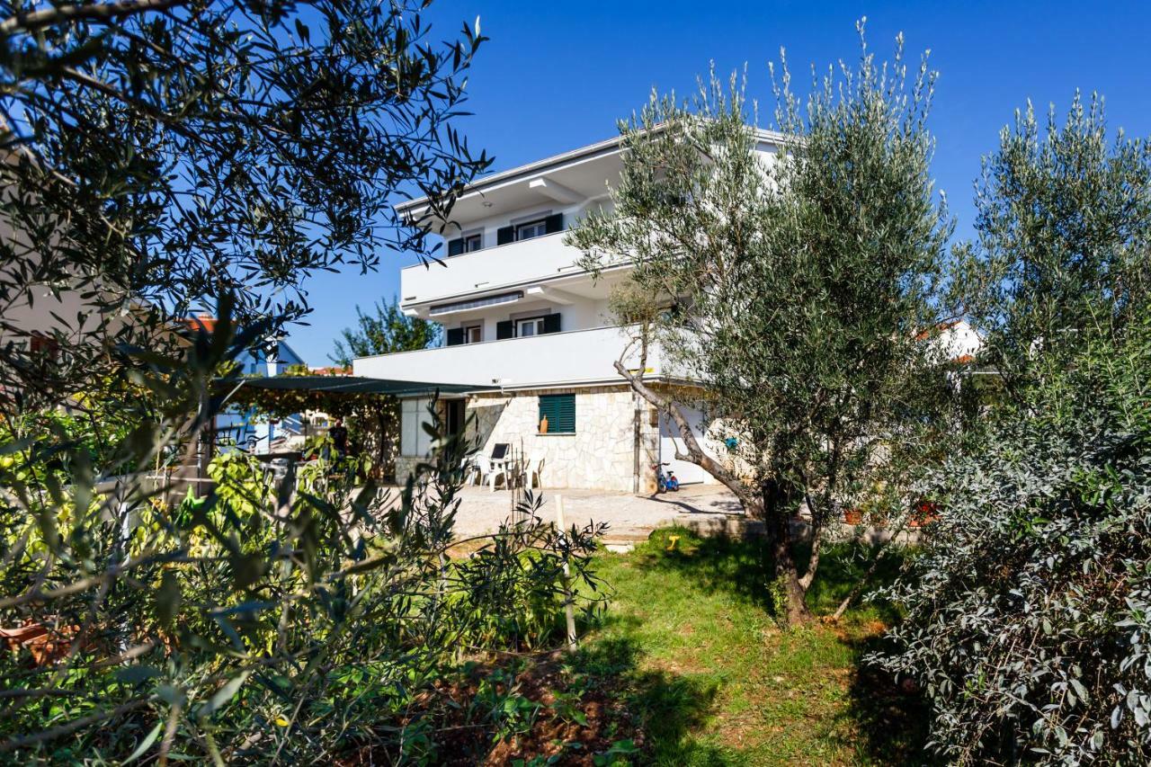 Apartment Anton Krk Town Exterior foto